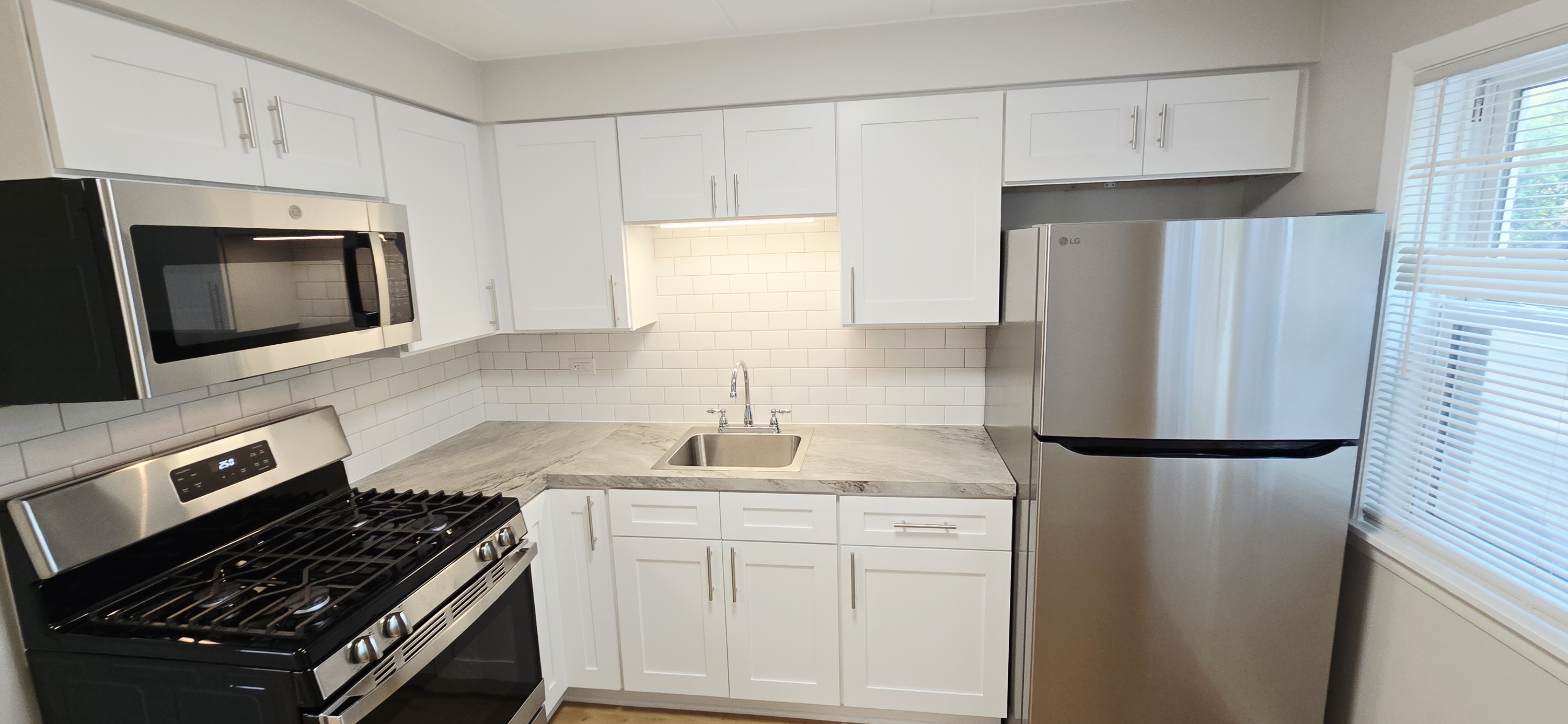11013 South Lloyd Drive - #5